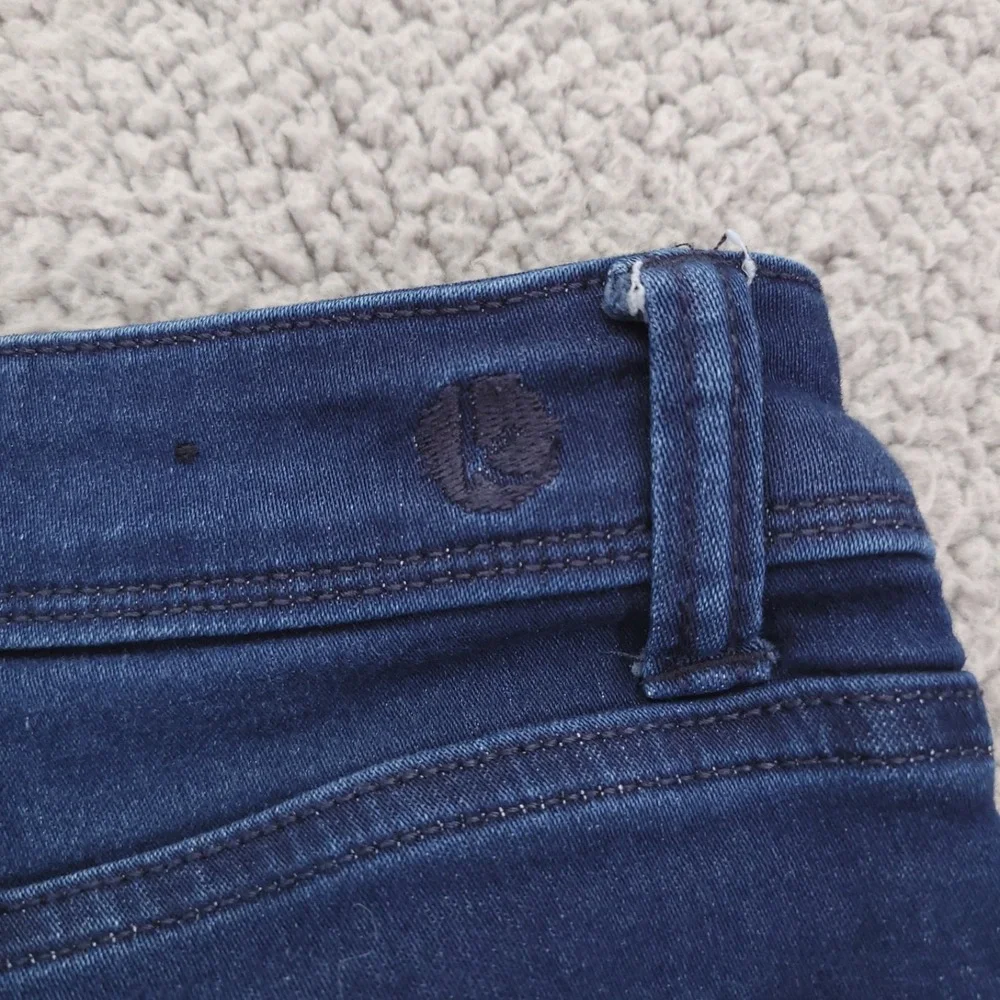 KENSIE Jeans Size 6/28 Skinny Leg Mid Rise Dark Wash Stretch Denim‎ 28x27